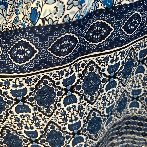 GAP Dresses & Skirts - BLUE AND WHITE DRESS